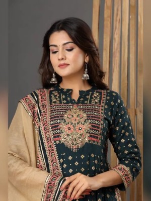 Green Pakistani Nayra Cut Readymade Ethnic Salwar Kameez Dupatta Kurti Pant Set Embroidered Printed Dress