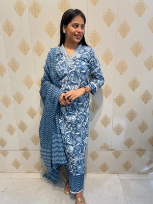 Blue Floral Indian Traditional V-Neck Embroidered Straight Salwar Kameez Kurti Pant Set for Women