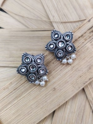 Trendy Adorable Silver Replica Stud Earring with Pearl and Stone Work Daily Wear Light Weight Earrings
