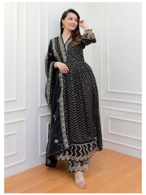 Black Nayra Cut Style Rayon Kurti Pant Dupatta Set Indian Embroidered Salwar Kameez Suit