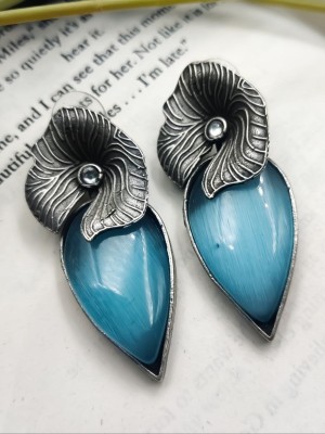 Exquisite Leaf & Almond Shaped Monalisa Stone Stud Earring Silver Oxidised Earrings